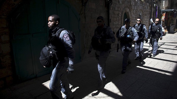 Policías israelíes en la Ciudad Vieja de Jerusalén / Ronen Zvulun / Reuters